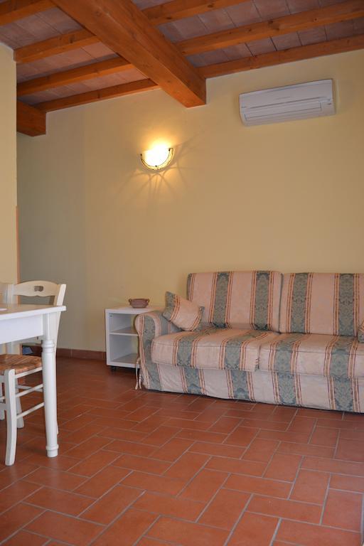Agriturismo Beveraggio Appartamenti 格罗塞托港 客房 照片