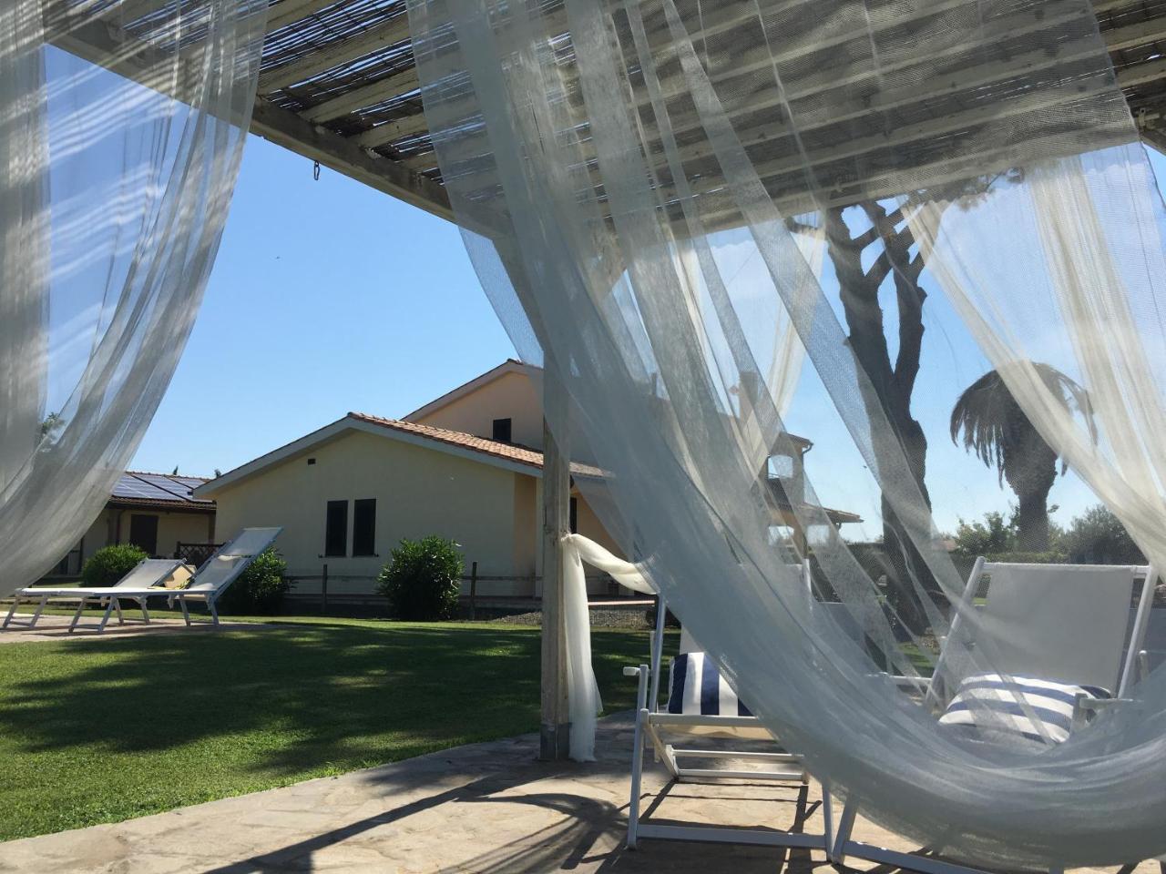 Agriturismo Beveraggio Appartamenti 格罗塞托港 外观 照片